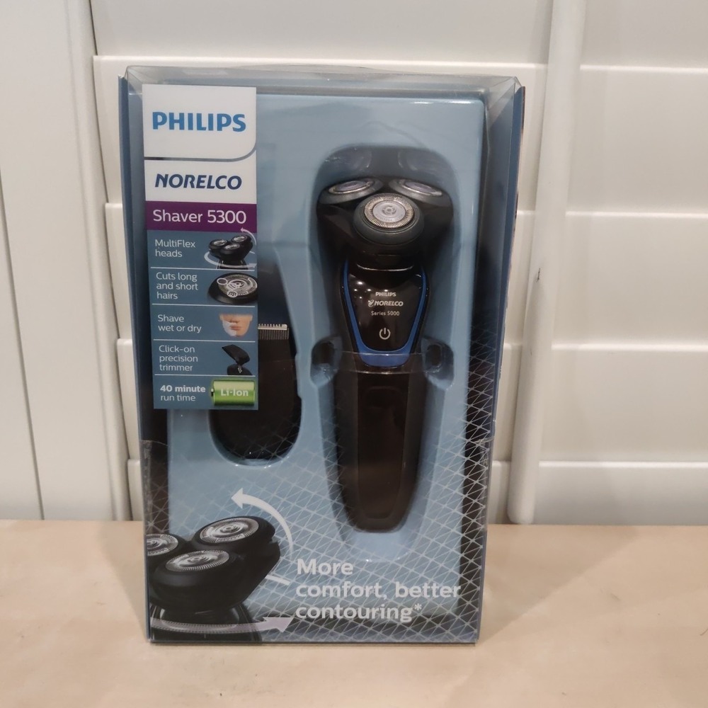 Philips Norelco Shaver 5300 Rechargeable Wet & Dry Shaver S5203/81 BRAND NEW NIB